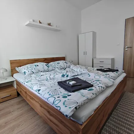 Ocean 2 Bedrooms Air Conditioning דירה ברנו