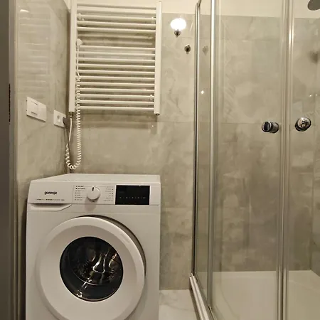 Ocean 2 Bedrooms Air Conditioning *